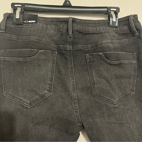 NWT Fashion Nova Dark Gray Wash Jeans Size 7 - Picture 4 of 5
